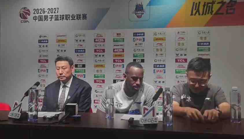 李楠:这样的比赛锻炼价值是巨大的 今后还会尝试更多的阵容搭配